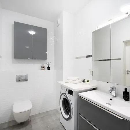 Gama Glebocka 5d, 2-6 Guests * Varsavia