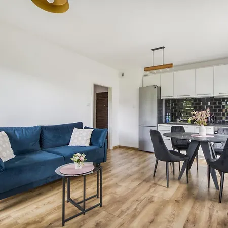 Gama Glebocka 5d, 2-6 Guests *